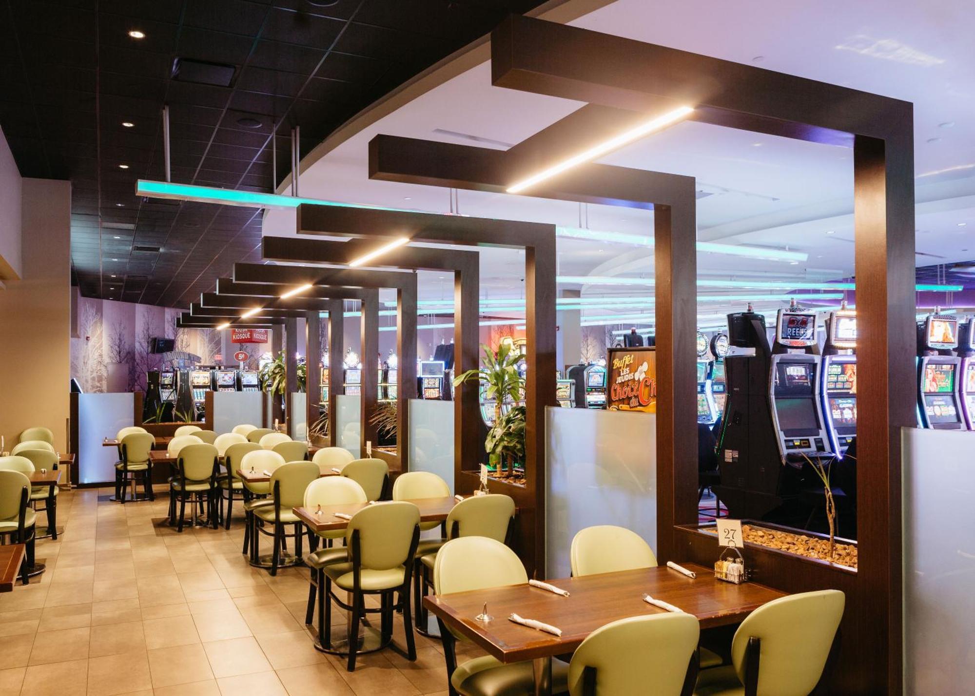 Hotel Casino New Nouveau Brunswick มองก์ตัน ภายนอก รูปภาพ