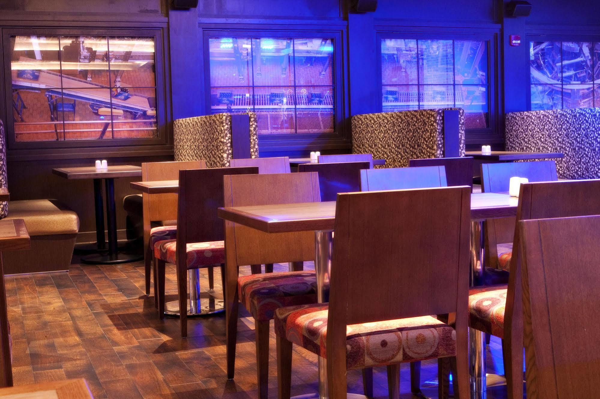 Hotel Casino New Nouveau Brunswick มองก์ตัน ภายนอก รูปภาพ