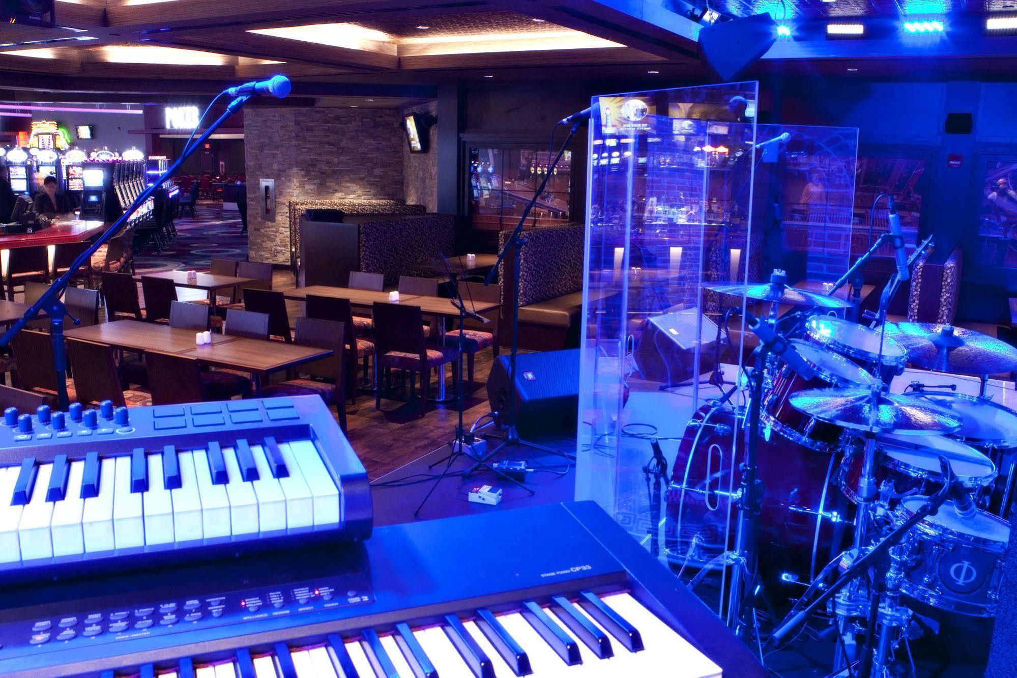 Hotel Casino New Nouveau Brunswick มองก์ตัน ภายนอก รูปภาพ