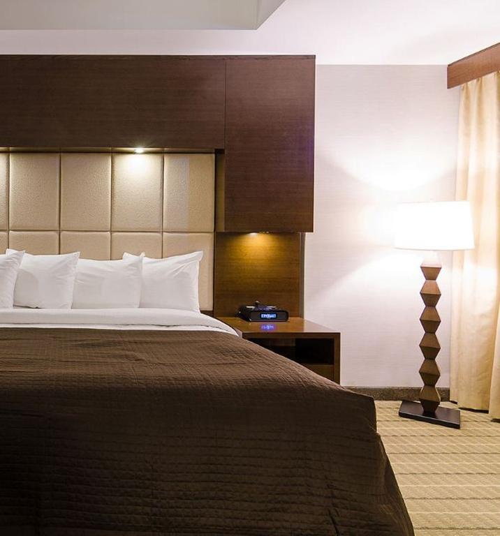 Hotel Casino New Nouveau Brunswick มองก์ตัน ภายนอก รูปภาพ